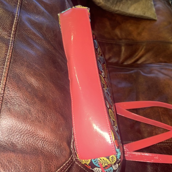 Vera Bradley Happy Snails Frill Tote - Picture 7 of 7